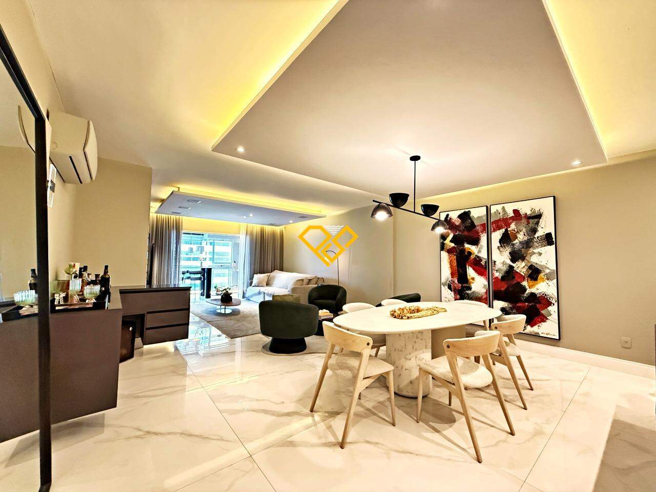 Apartamento à venda no Embaré: Sala