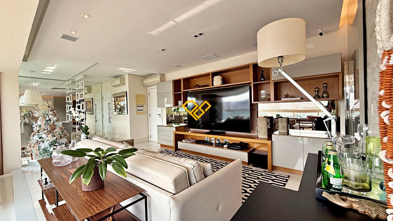 Apartamento à venda no Ponta da Praia: Sala