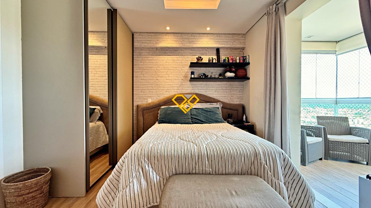 Apartamento à venda no Ponta da Praia: Suíte 1