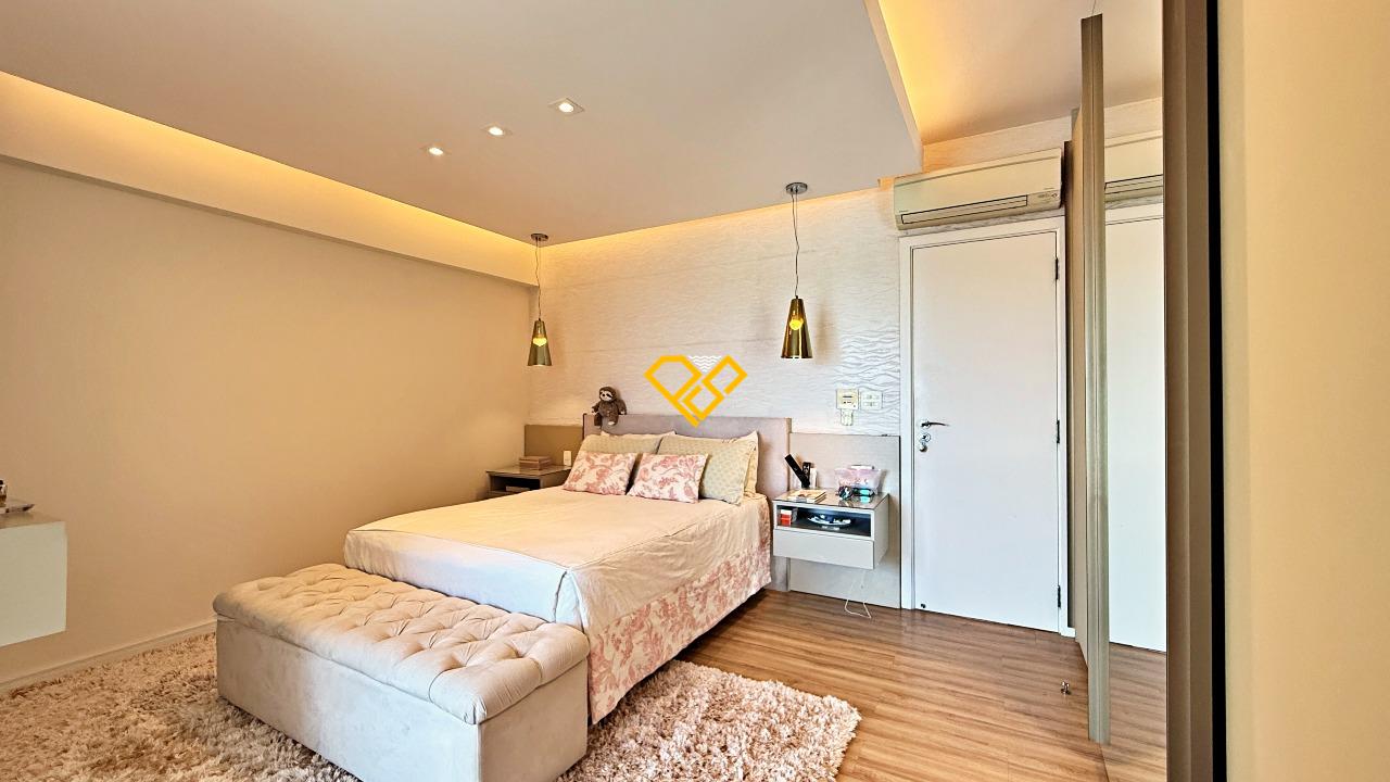 Apartamento à venda no Ponta da Praia: Suíte 2