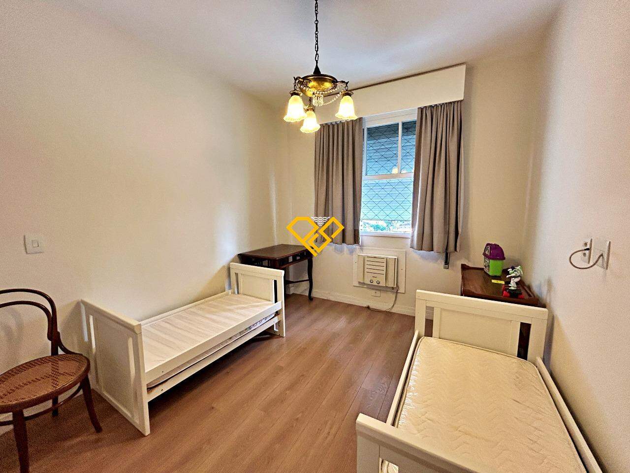Apartamento à venda no Gonzaga: Dormitório 4