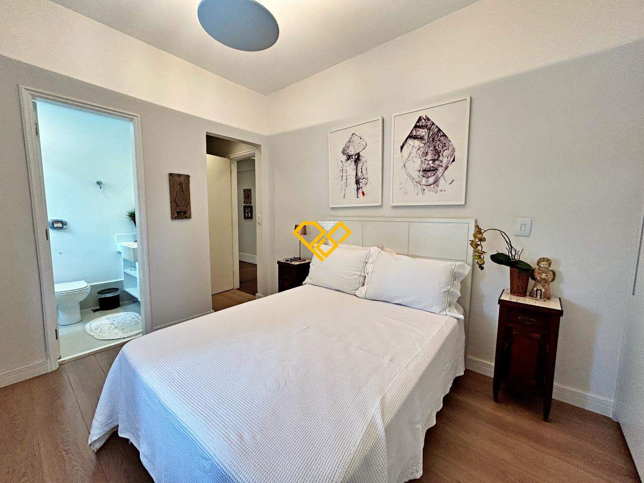 Apartamento à venda no Gonzaga: Dormitório 1 - suíte