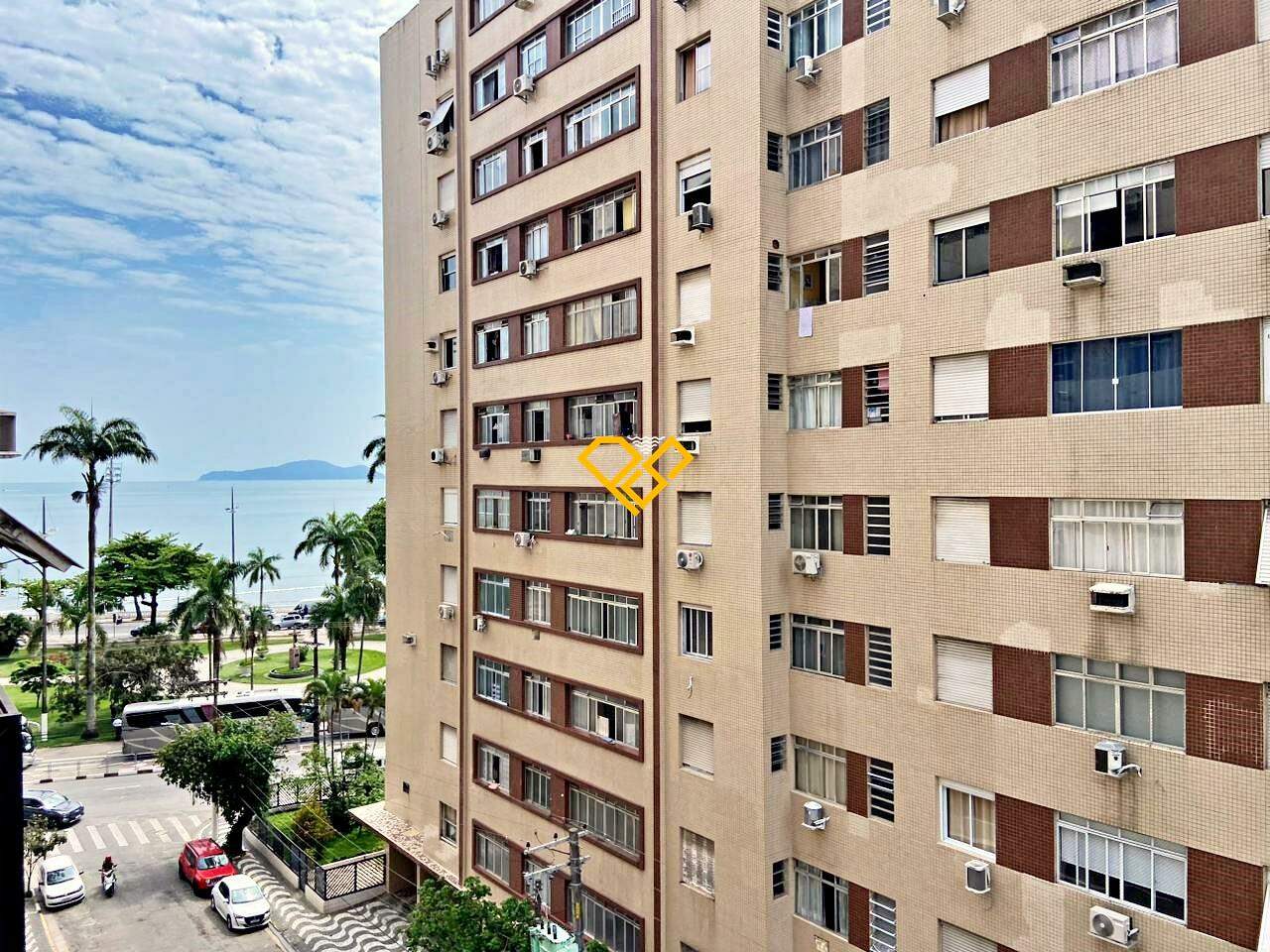 Apartamento à venda no Ponta da Praia: Vista da sala