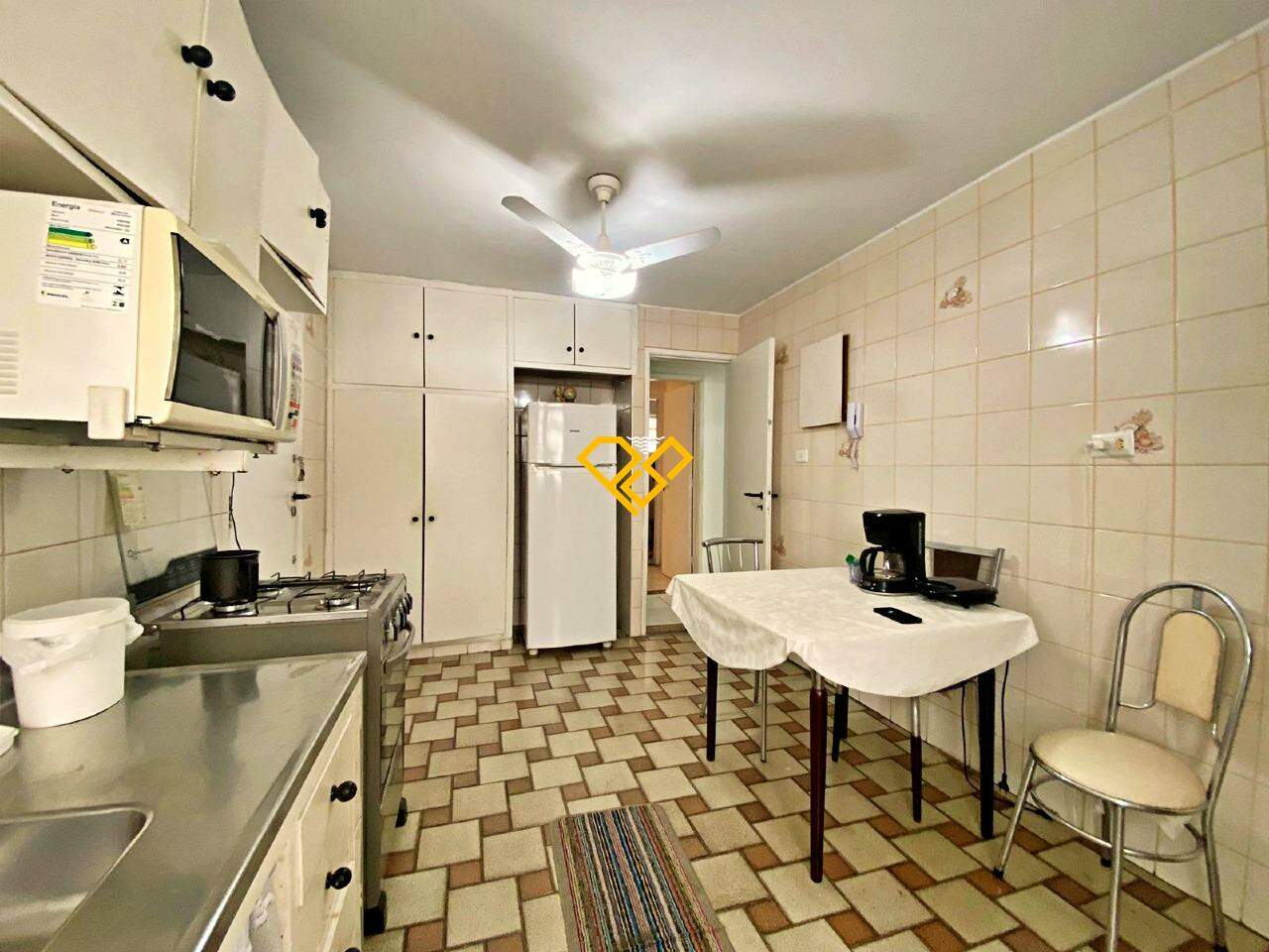 Apartamento à venda no Ponta da Praia: Cozinha