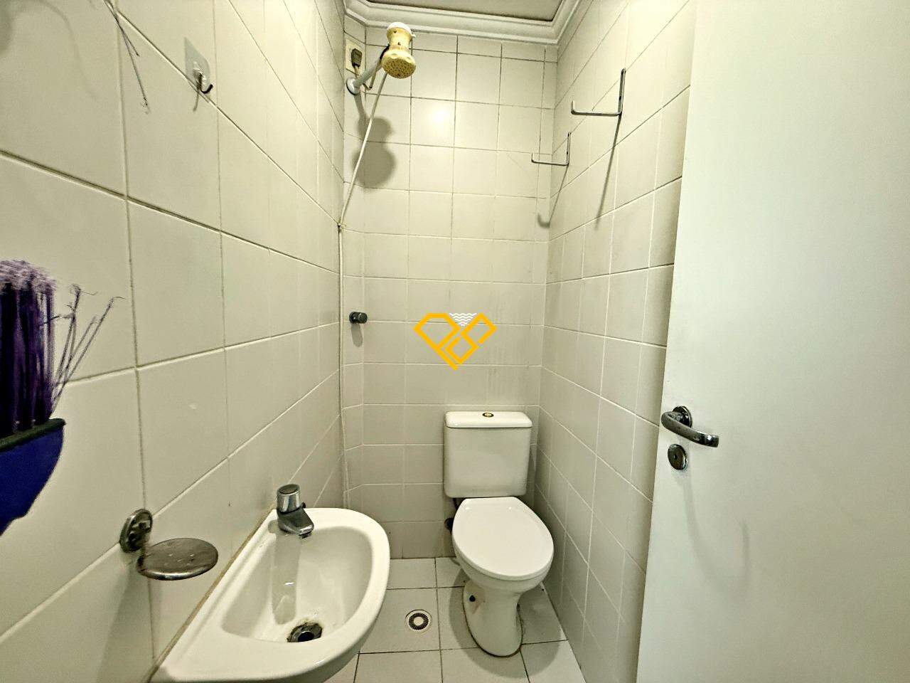Apartamento à venda no Pompéia: Wc de serviço