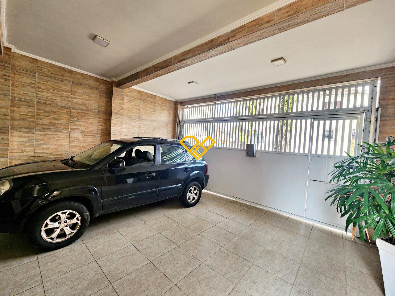 Sobrado à venda no Vila Belmiro: Garagem