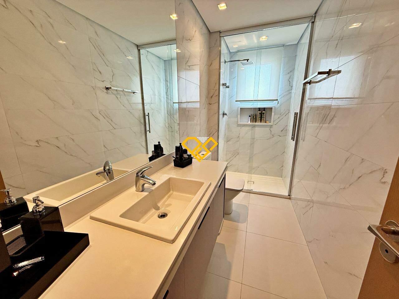 Apartamento à venda no Ponta da Praia: Wc suíte 2