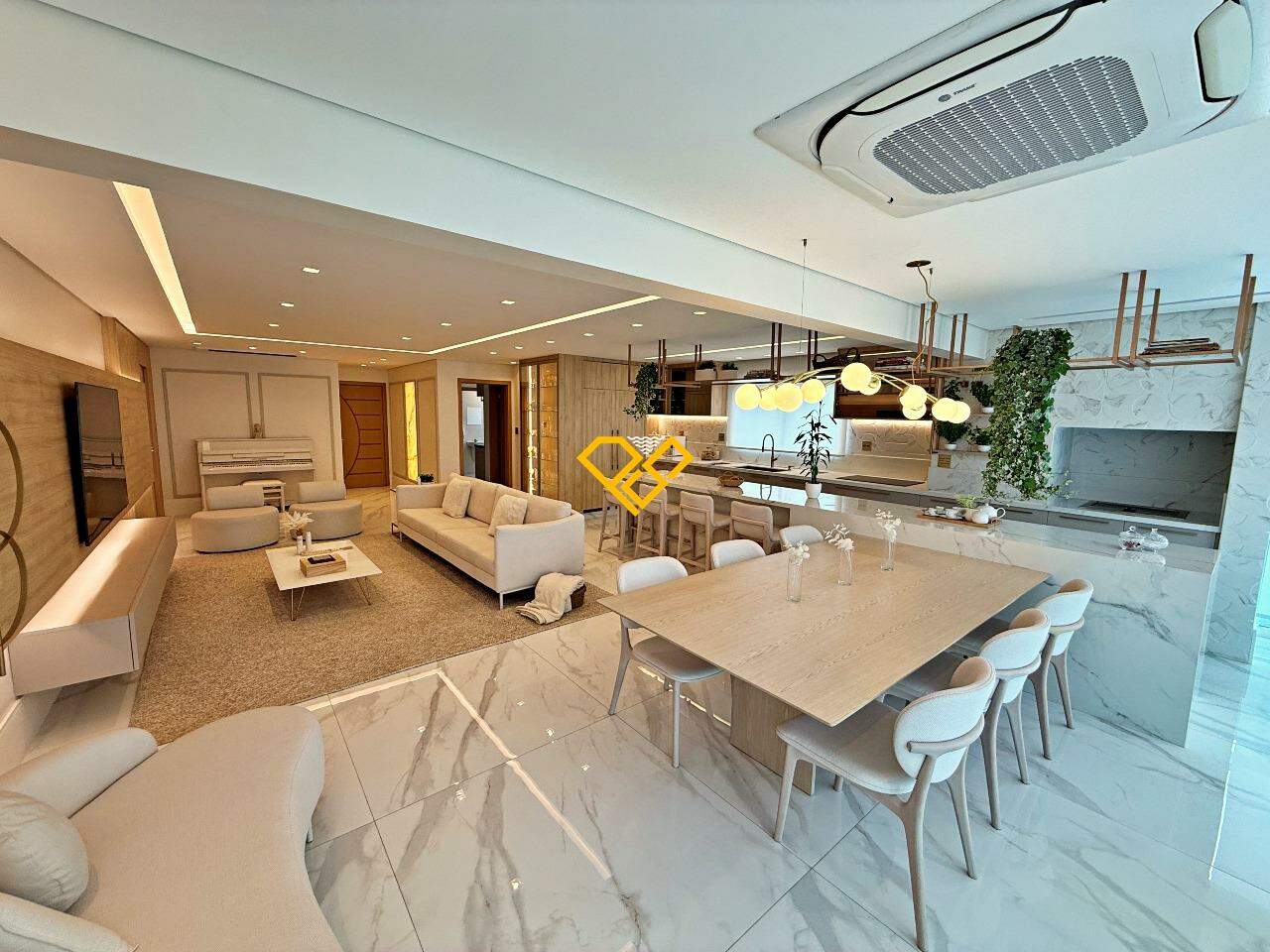 Apartamento à venda no Ponta da Praia: Varanda