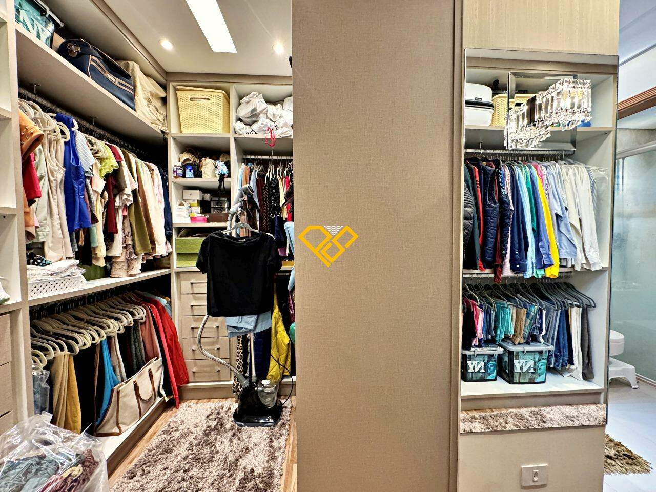 Apartamento à venda no Pompéia: Suíte 1 - closet