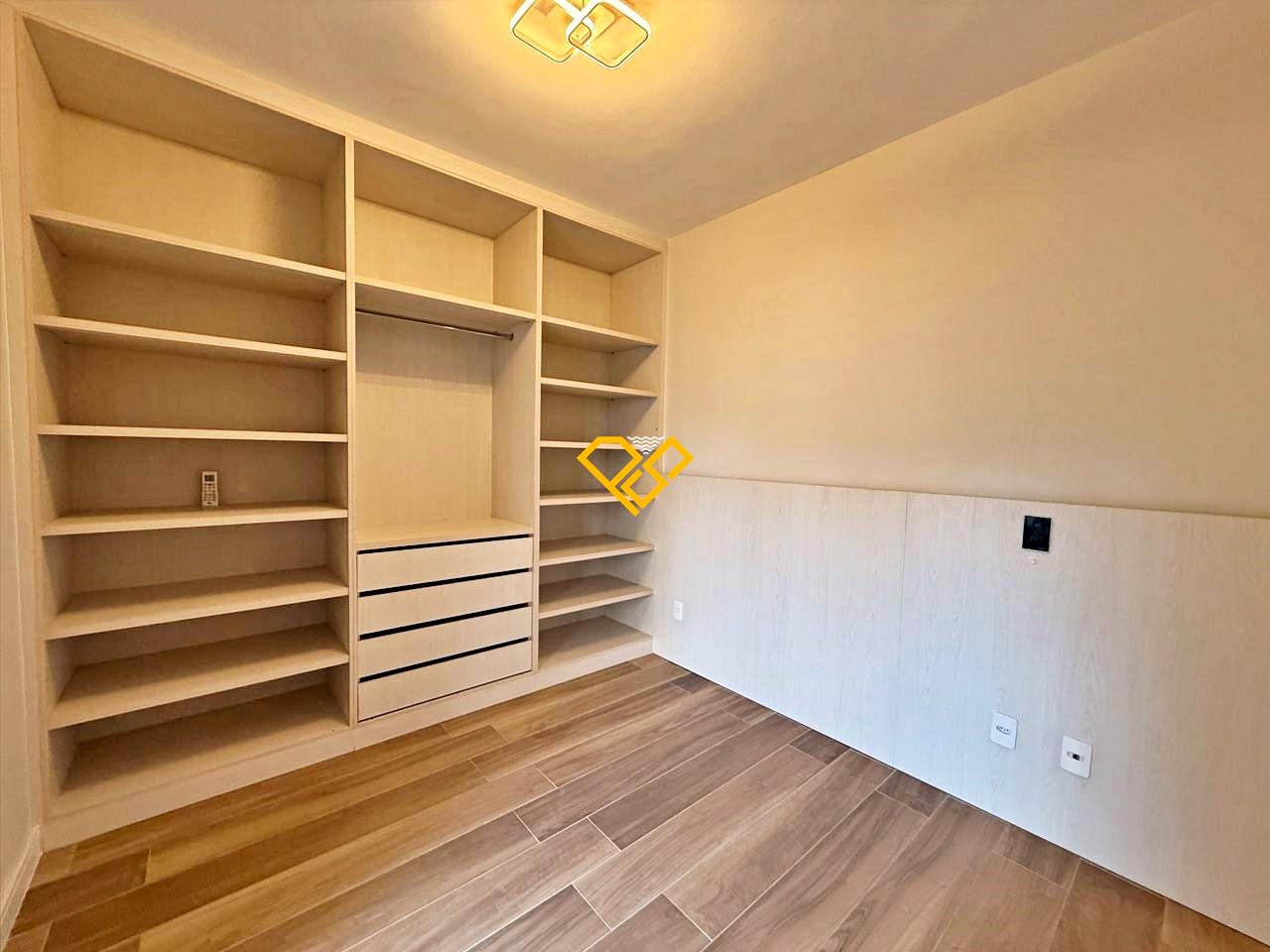 Apartamento à venda no Aparecida: Dormitório - suíte