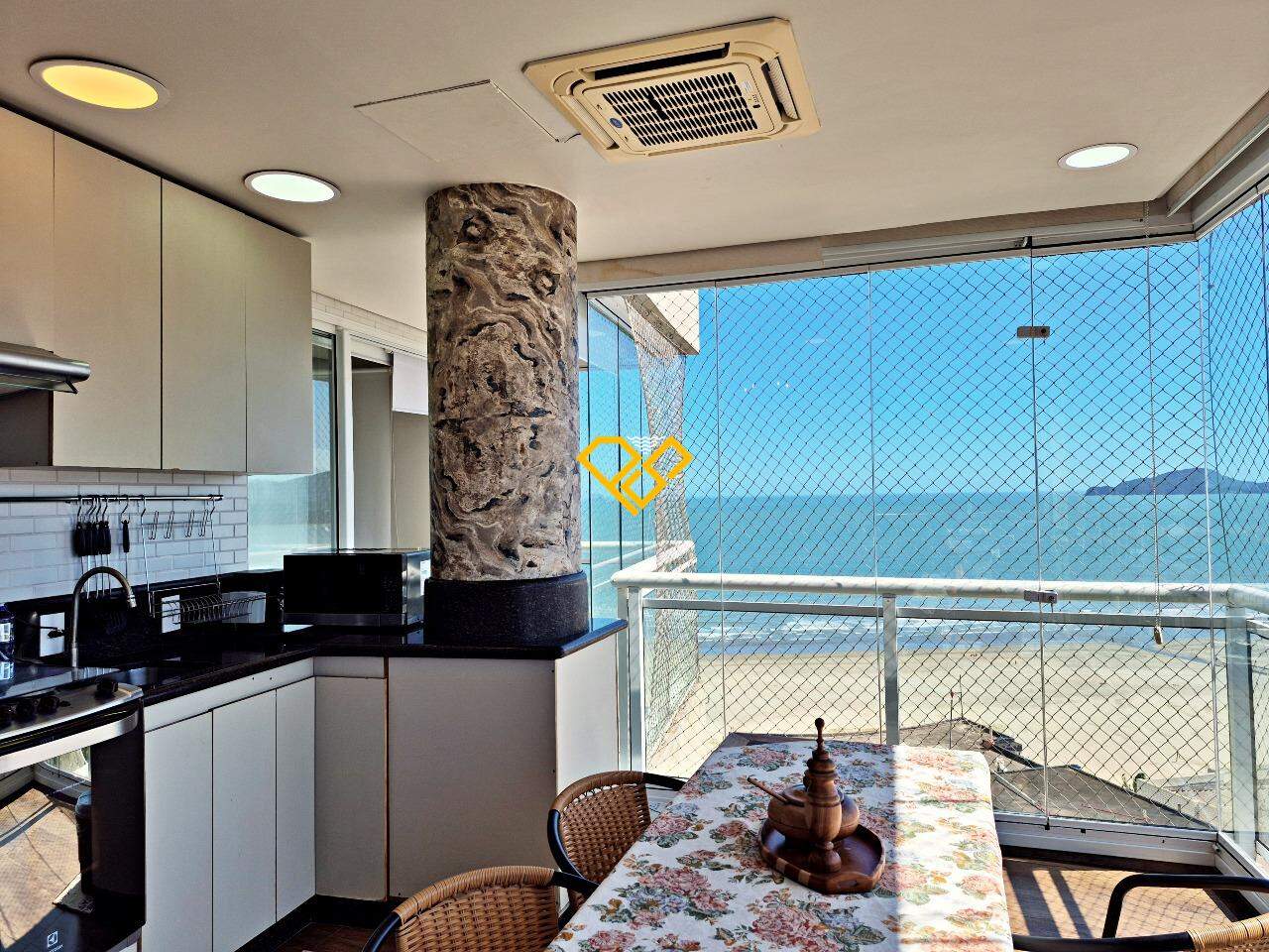 Apartamento à venda no Pompéia: Varanda