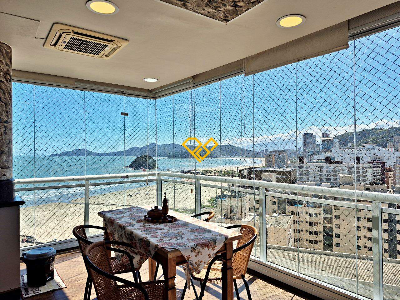 Apartamento à venda no Pompéia: Varanda