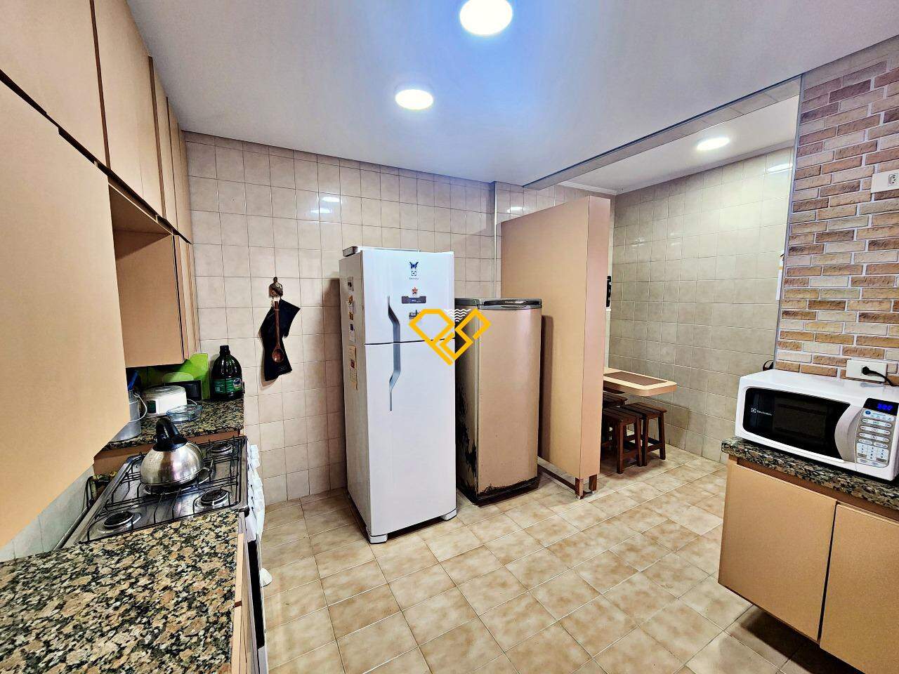 Apartamento à venda no Gonzaga: Cozinha