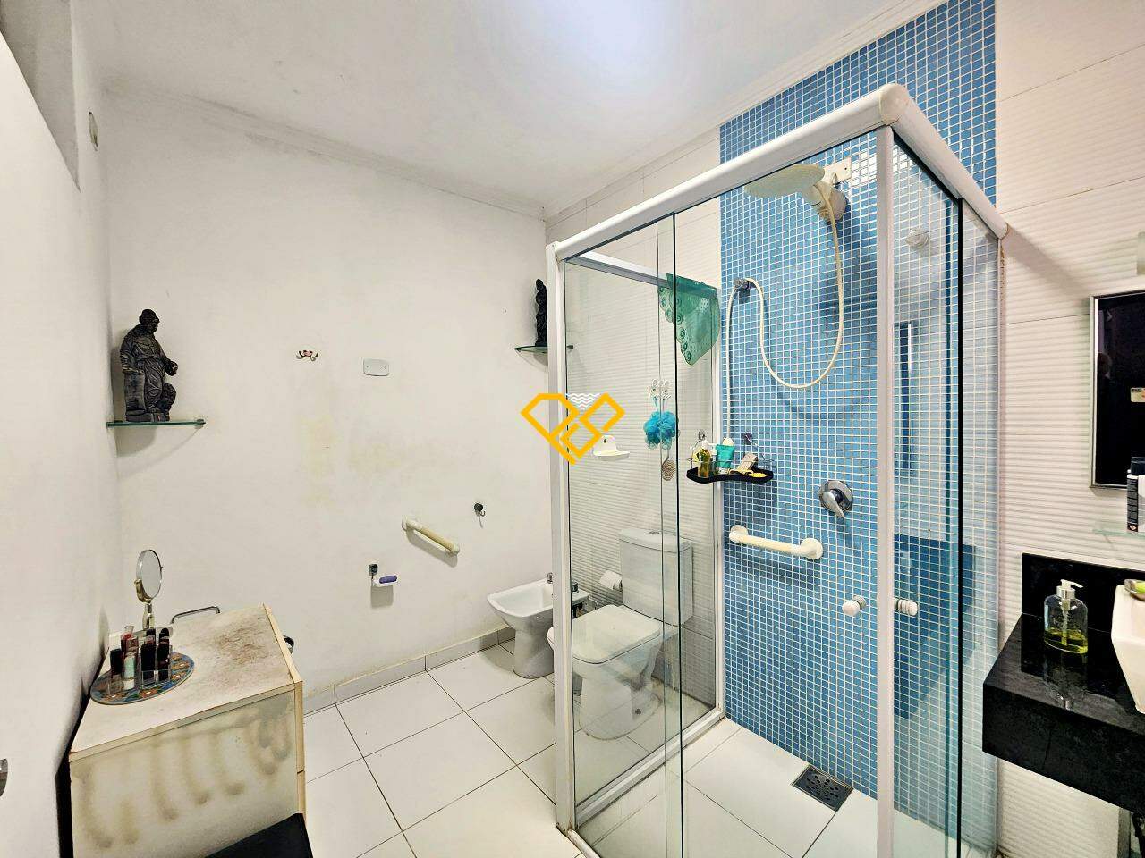 Apartamento à venda no Gonzaga: Wc suíte