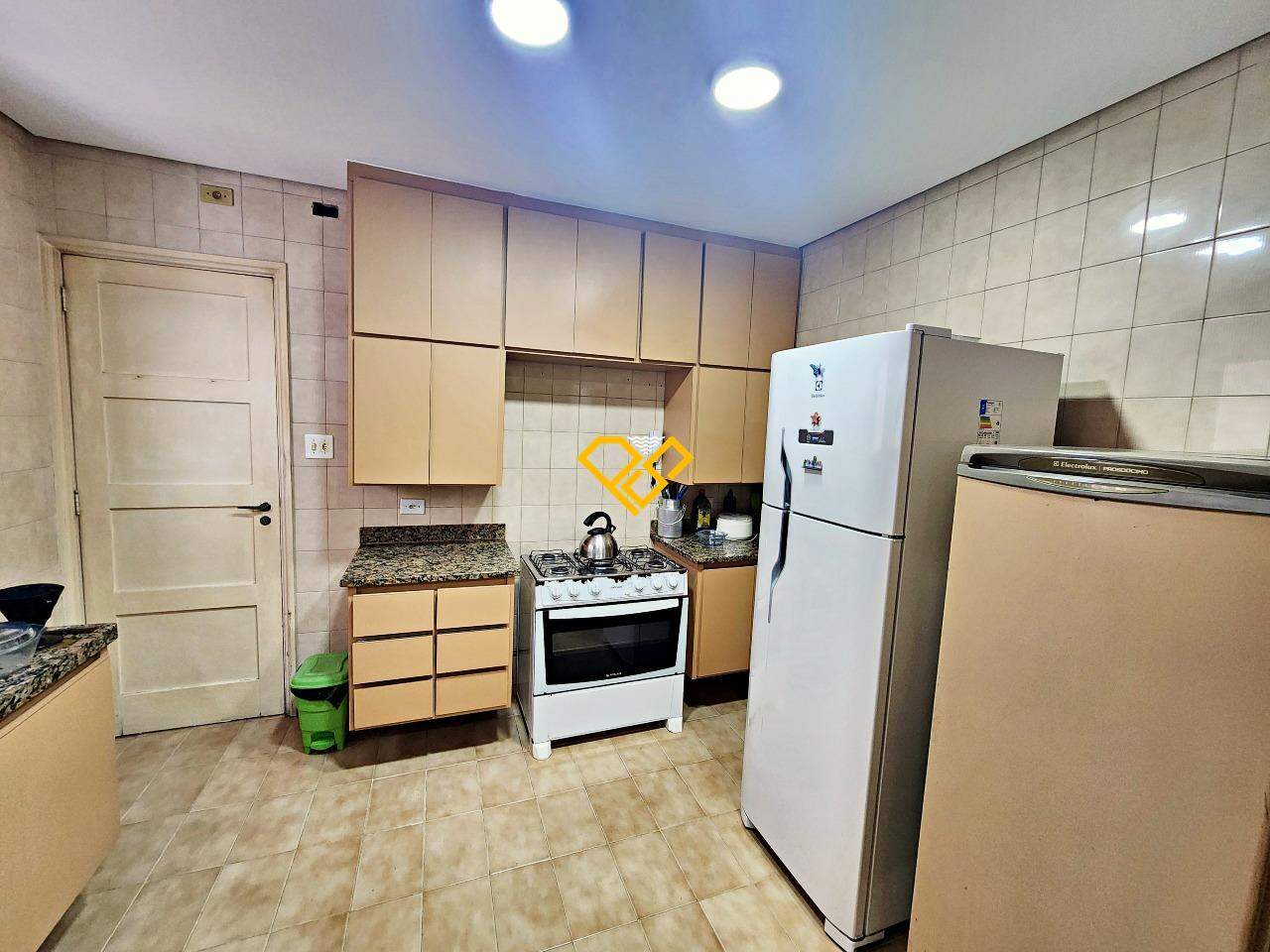 Apartamento à venda no Gonzaga: Cozinha