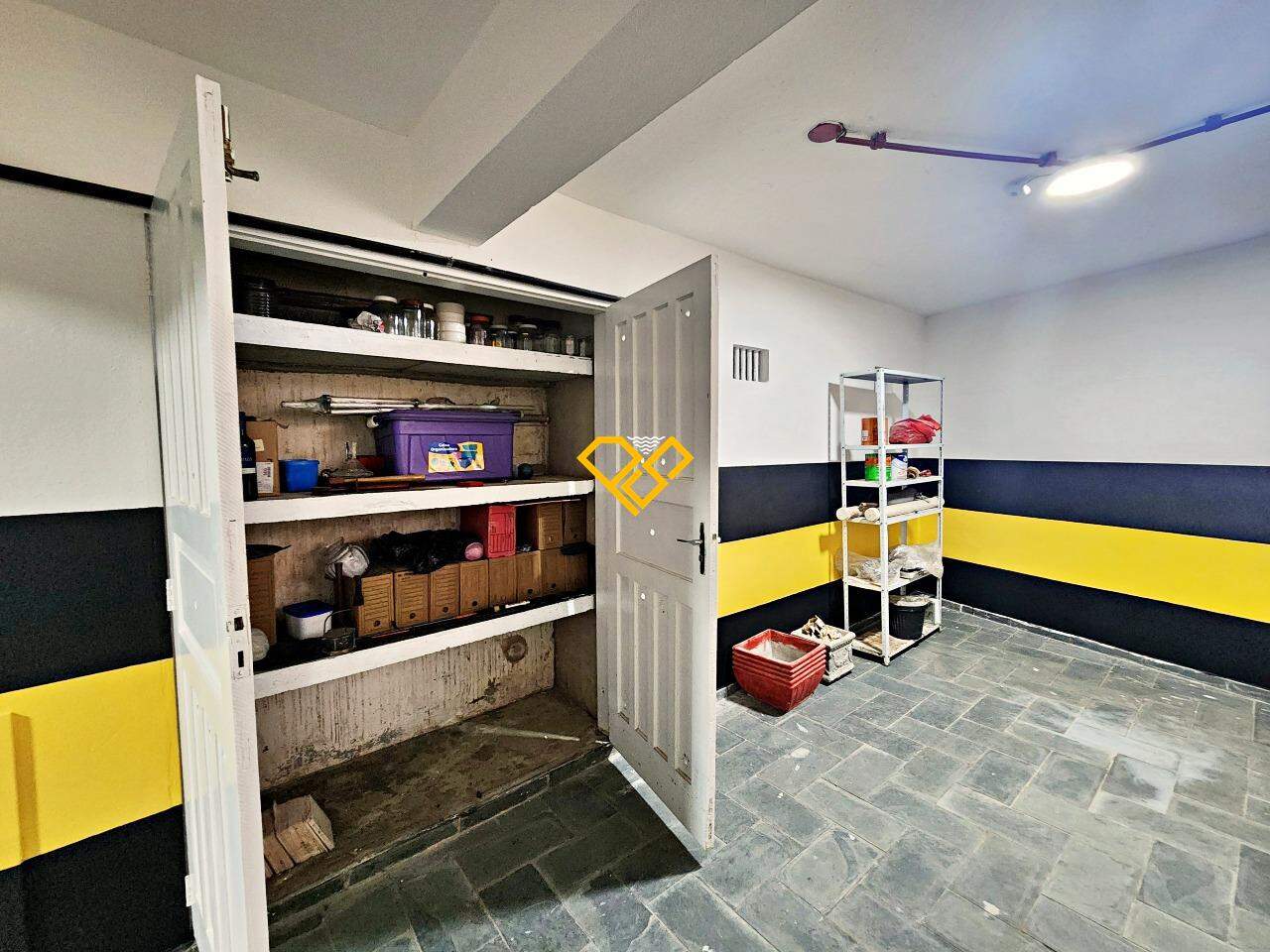 Apartamento à venda no Gonzaga: Garagem