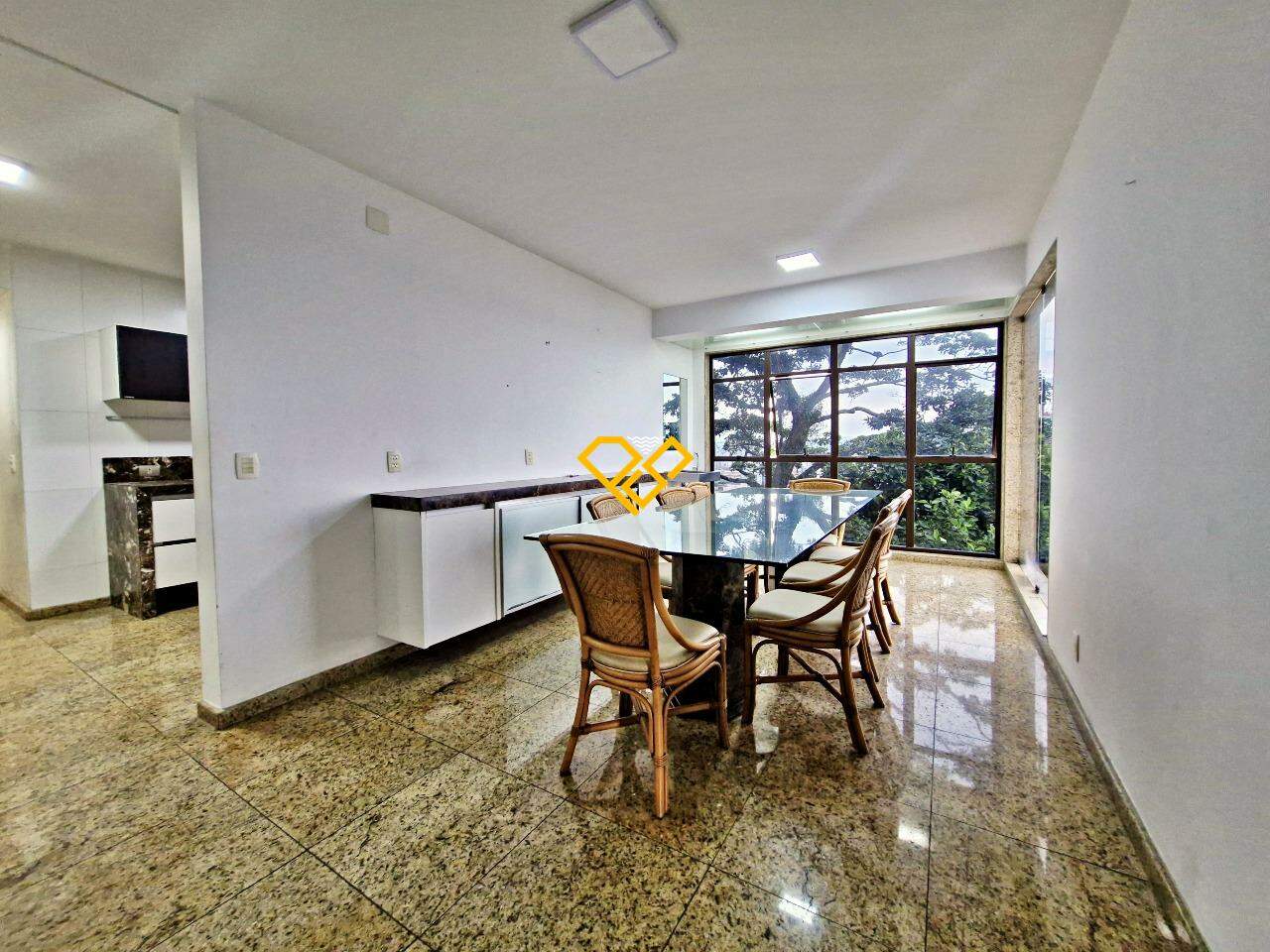 Casa para aluguel no Santa Terezinha: Copa