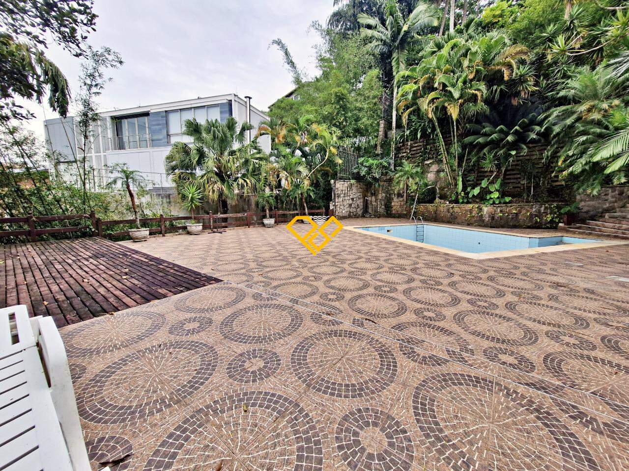 Casa para aluguel no Santa Terezinha: Piscina