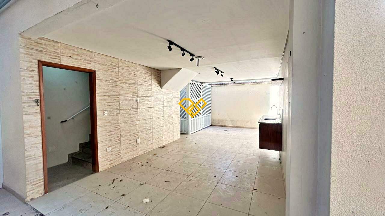 Casa à venda no Vila Mathias: Garagem
