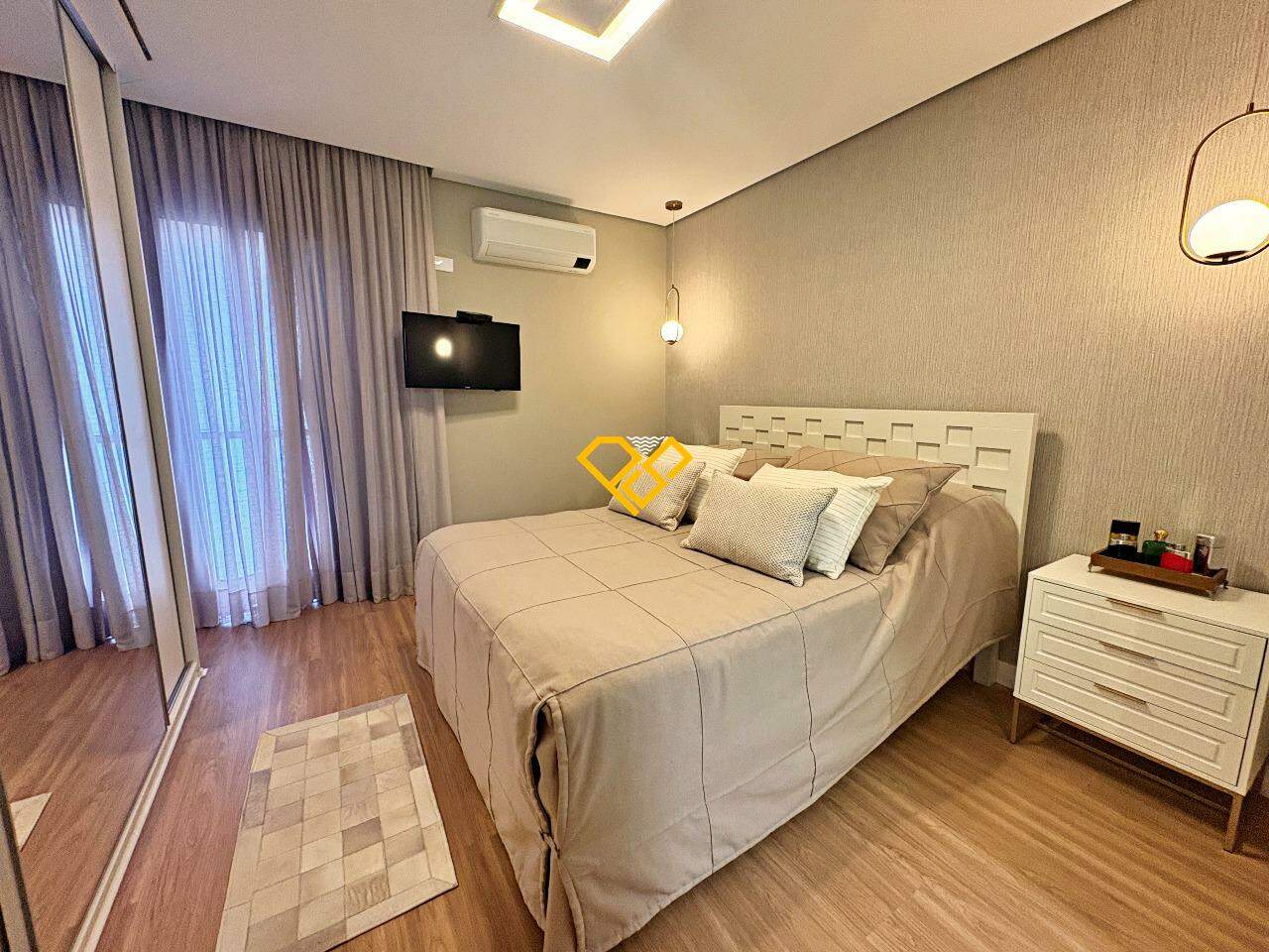 Apartamento à venda no Boqueirão: Dormitório 1 - suíte