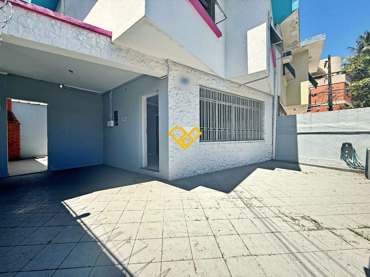 Sobrado à venda no Aparecida: Fachada