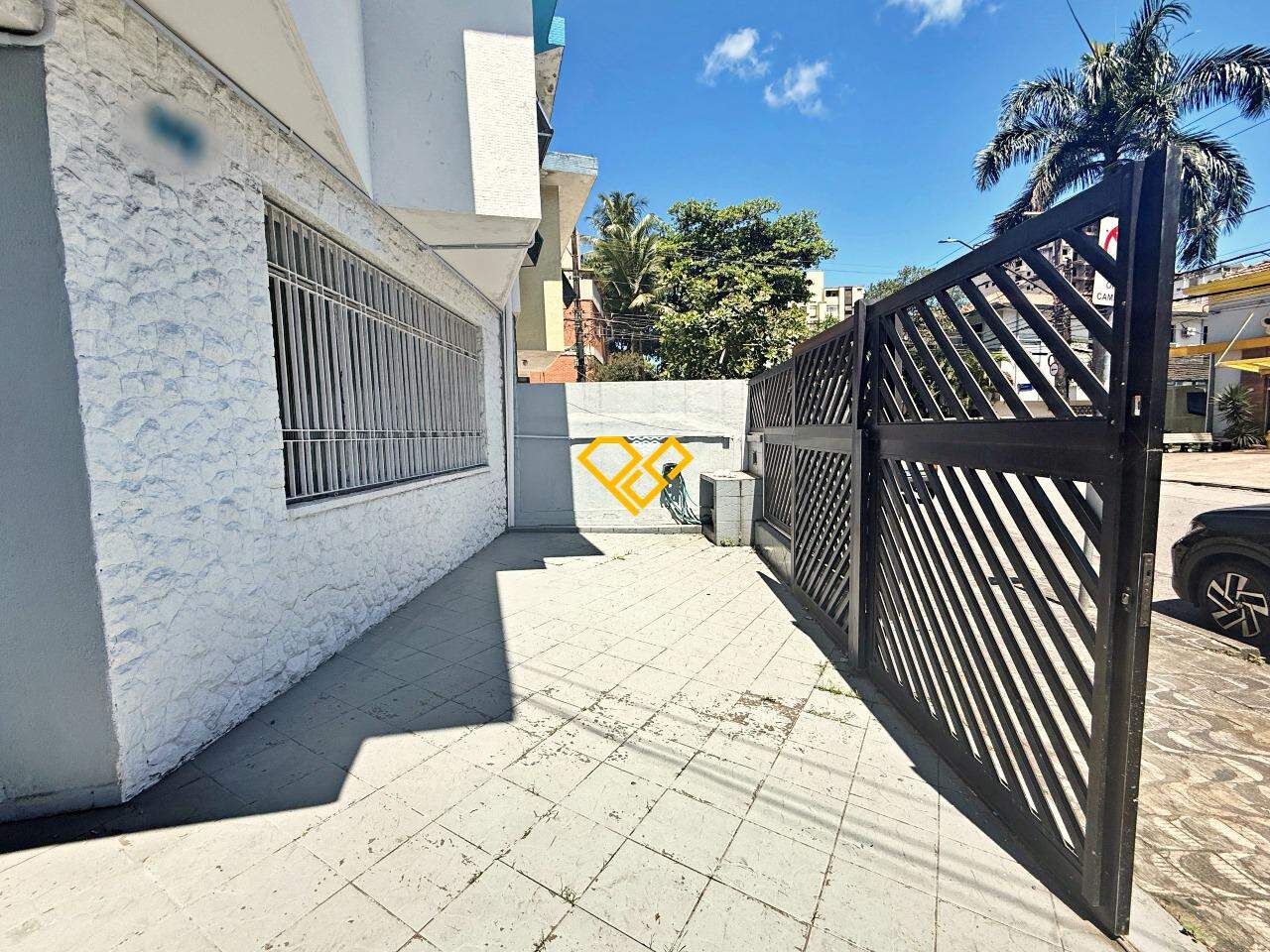 Sobrado à venda no Aparecida: Frente