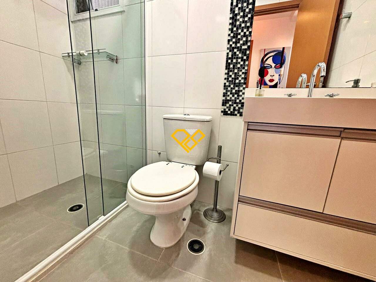 Apartamento à venda no Gonzaga: Wc social
