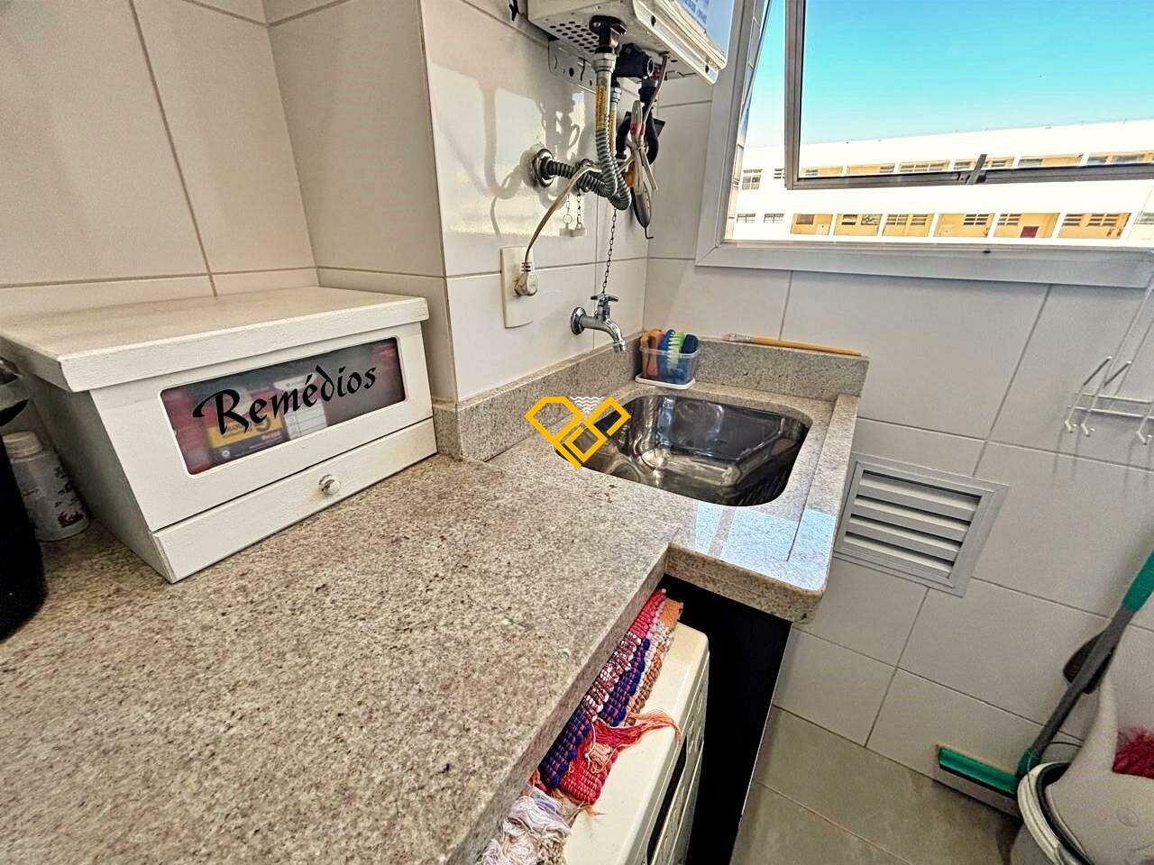 Apartamento à venda no Gonzaga: Área de serviço