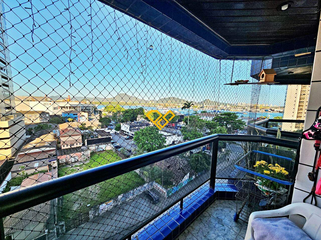 Apartamento à venda no Ponta da Praia: Varanda