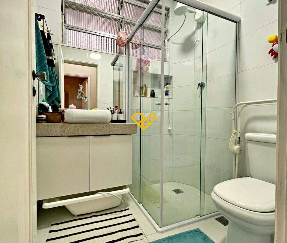 Apartamento à venda no Pompéia: Wc social