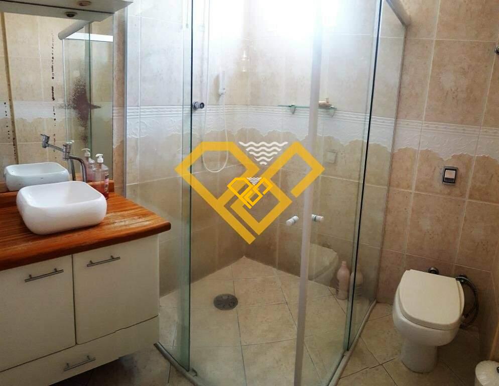 Cobertura à venda no Aparecida: wc suíte 2