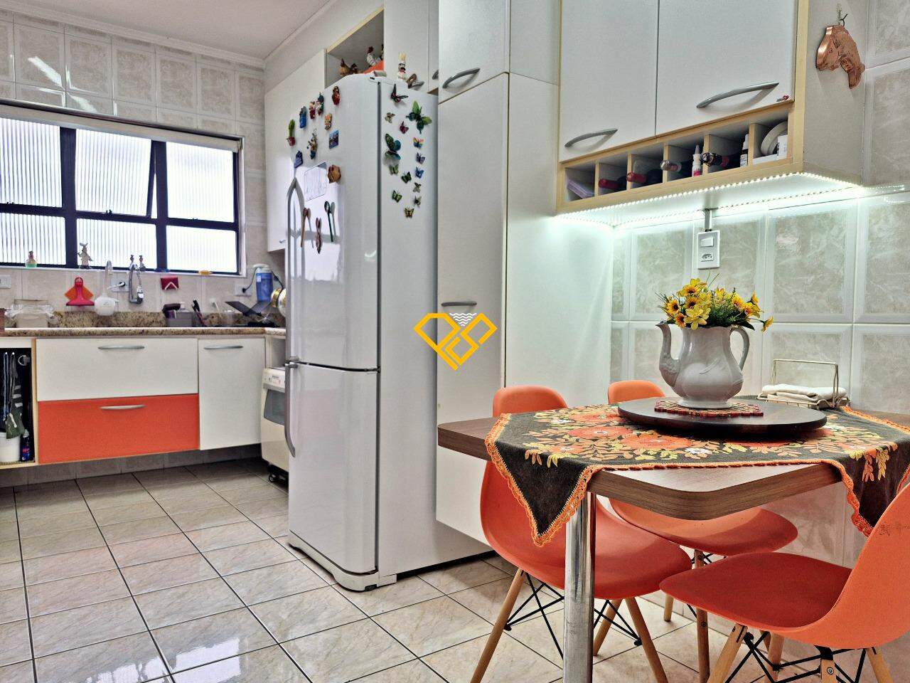 Apartamento à venda no Embaré: Cozinha