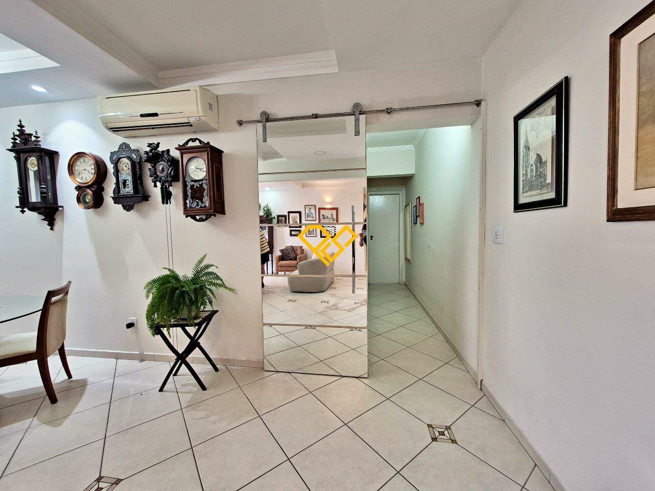 Apartamento à venda no Embaré: Sala
