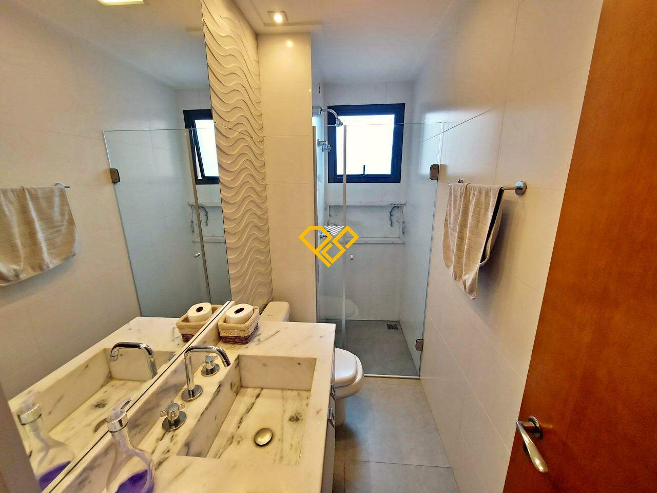 Apartamento à venda no Ponta da Praia: Wc social