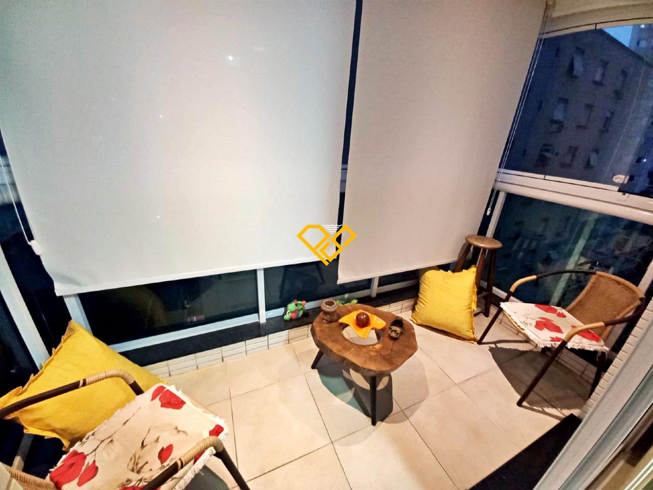 Apartamento à venda no Embaré: Varanda