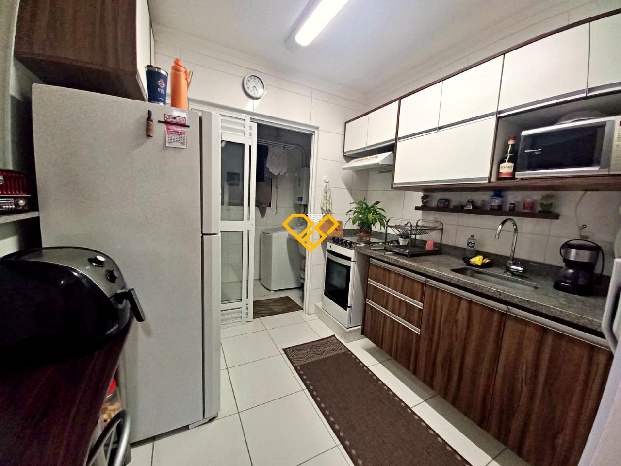 Apartamento à venda no Embaré: Cozinha