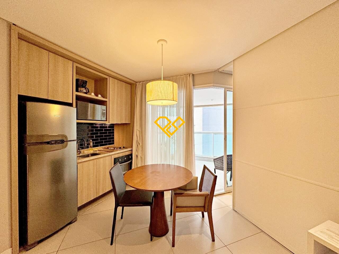 Apartamento para aluguel no Pompéia: Sala e cozinha