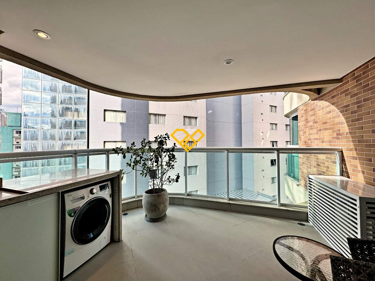 Apartamento para aluguel no Pompéia: Varanda