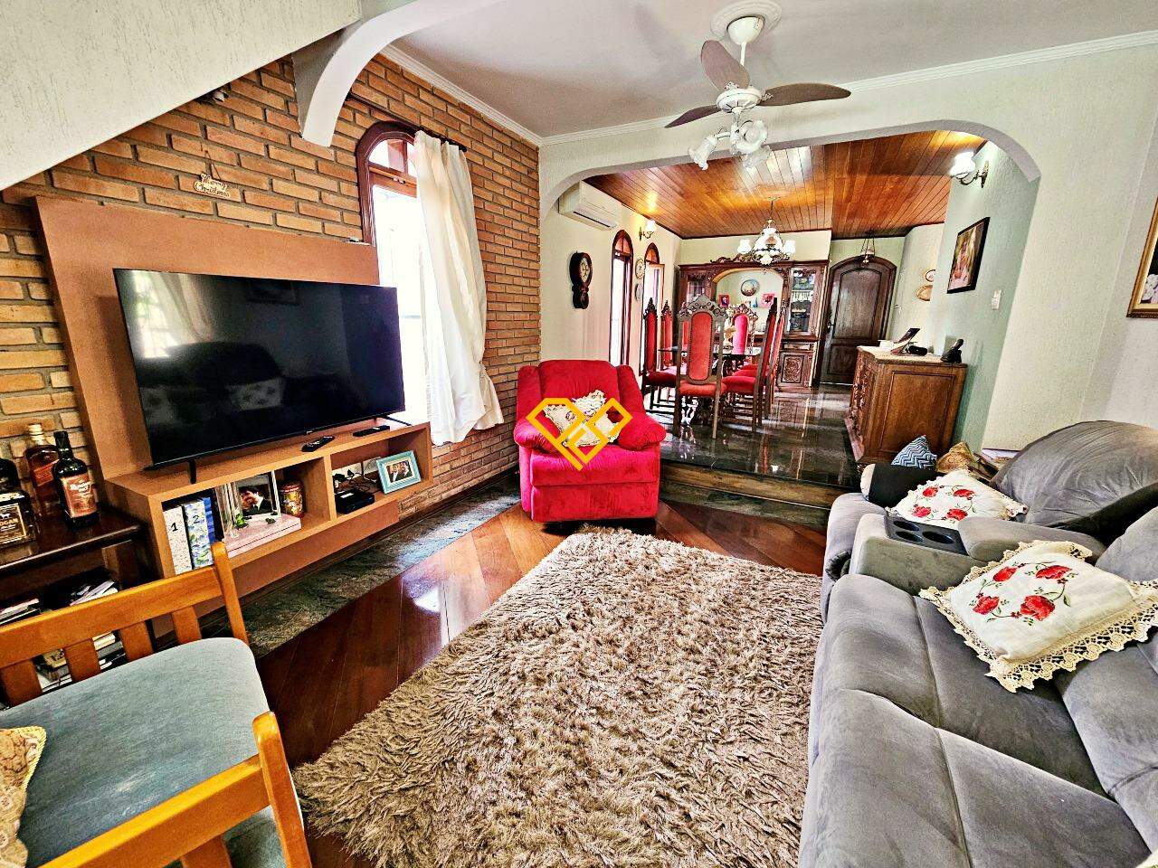 Casa à venda no Embaré: Sala
