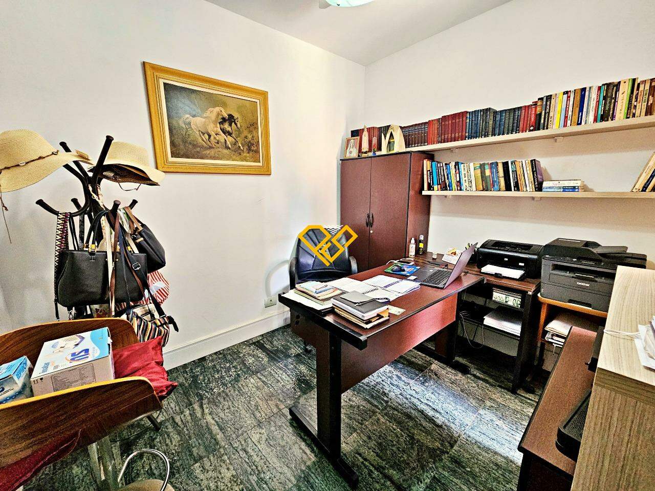 Casa à venda no Embaré: Escritório