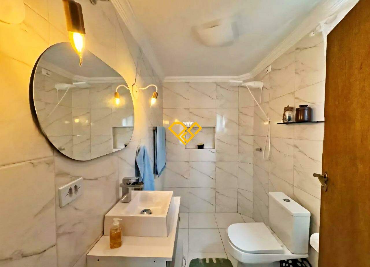 Casa à venda no Embaré: 
