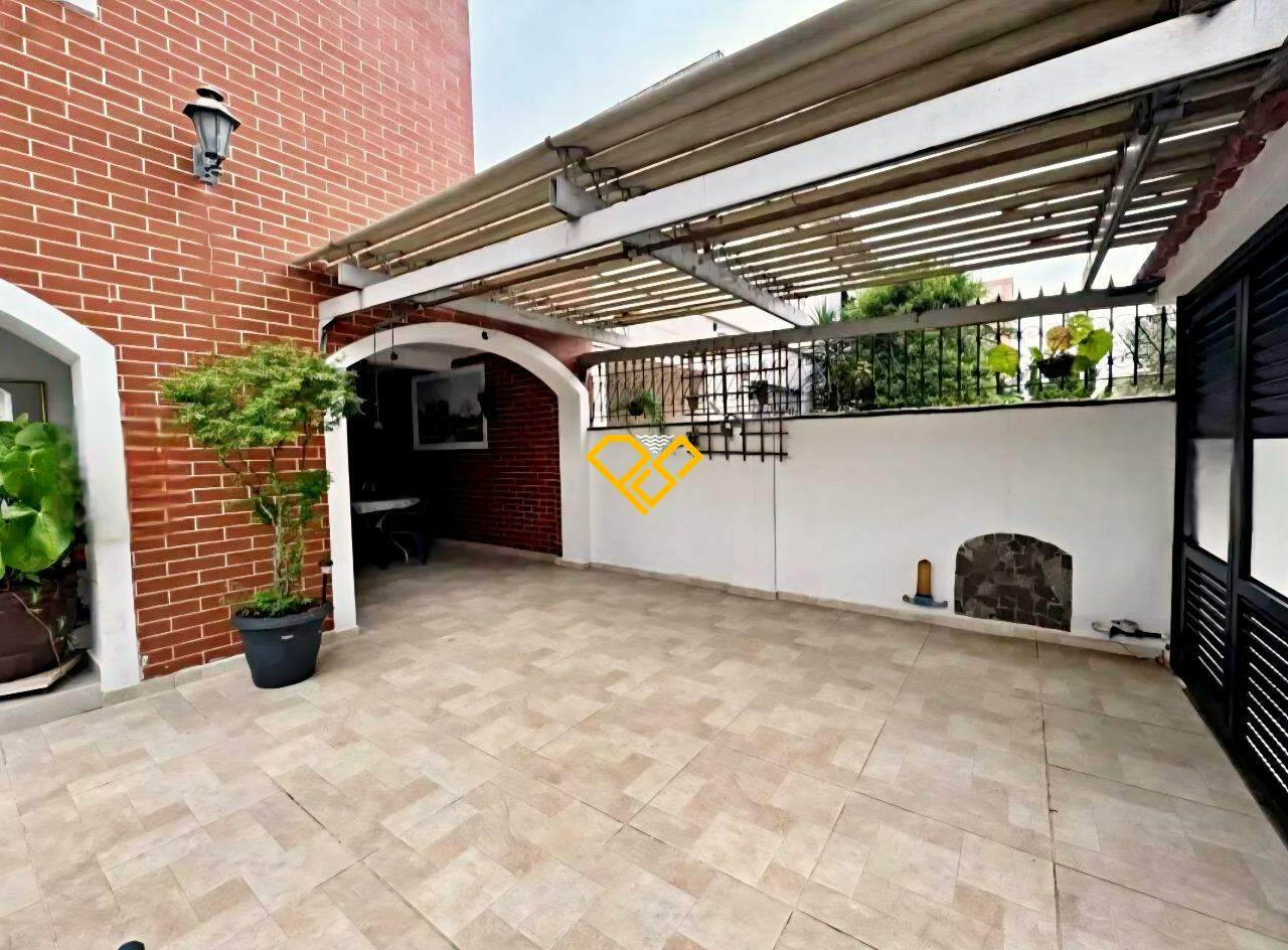 Casa à venda no Embaré: Garagem