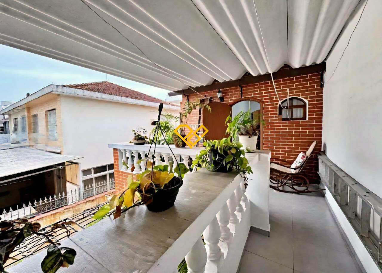Casa à venda no Embaré: 