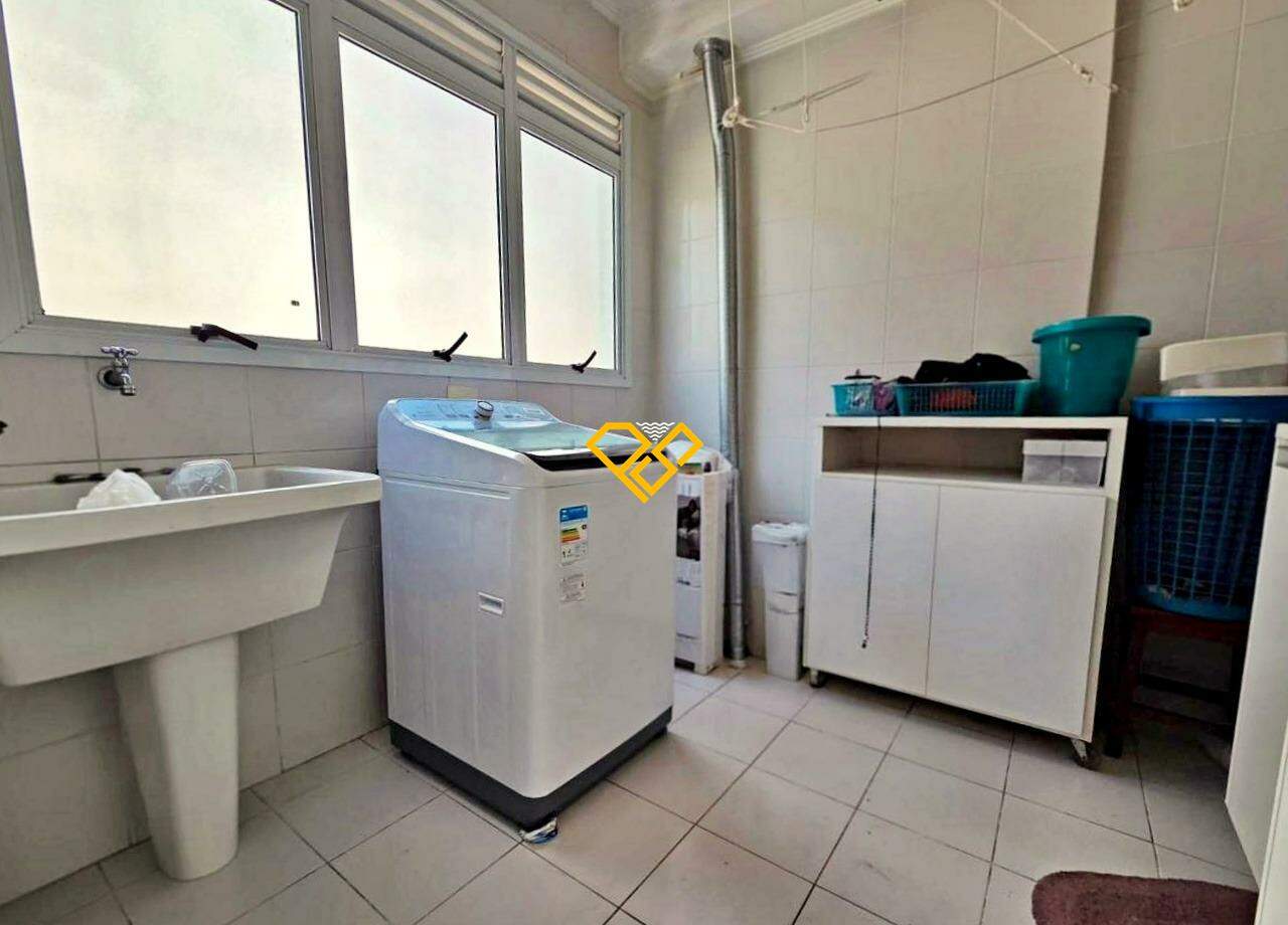 Apartamento à venda no Gonzaga: Área de serviço