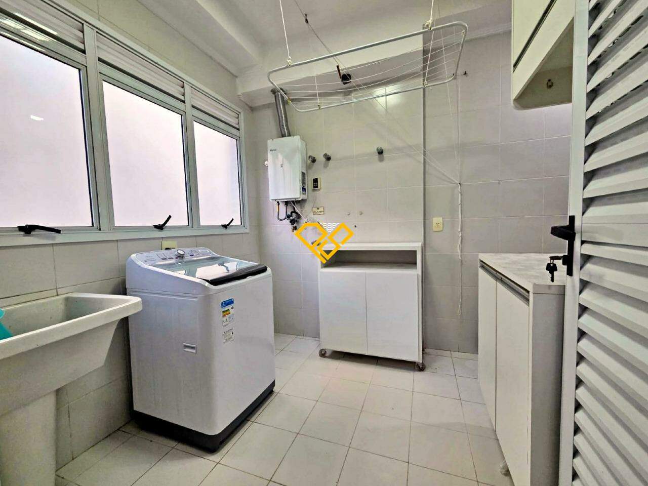 Apartamento à venda no Gonzaga: Área de serviço