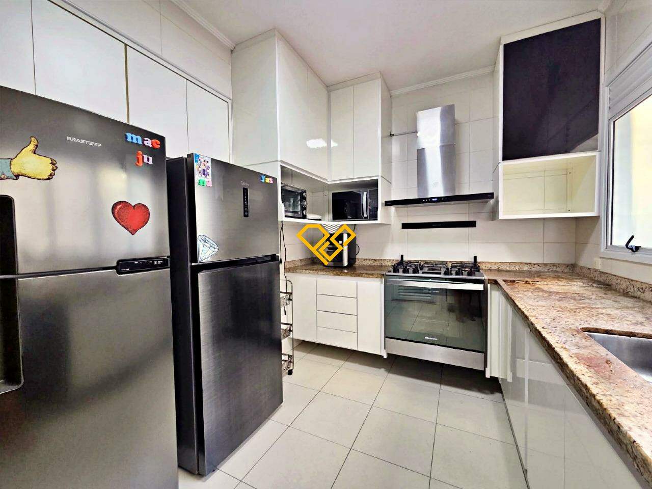 Apartamento à venda no Gonzaga: Cozinha