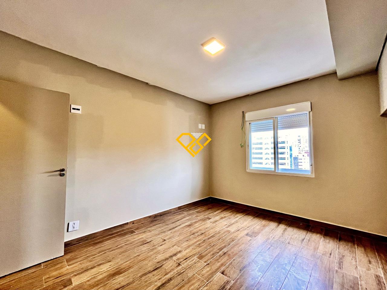 Apartamento à venda no Gonzaga: Dormitório 1 - suíte