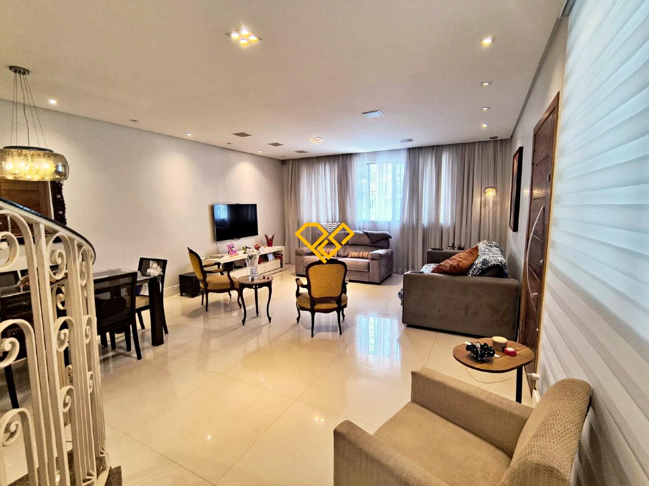 Sobrado à venda no Ponta da Praia: Sala