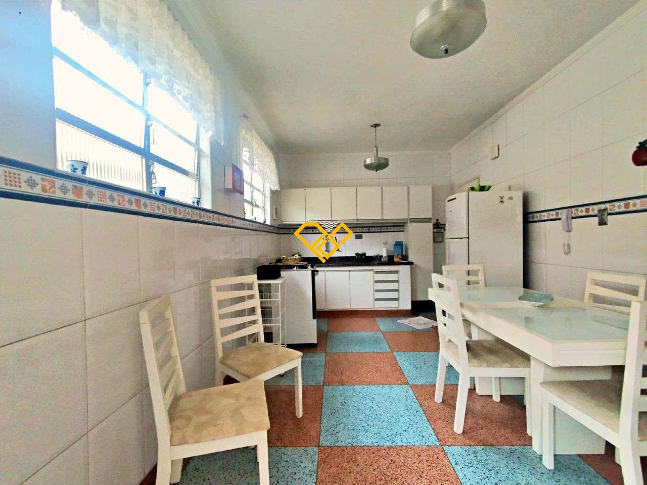 Apartamento à venda no Embaré: Cozinha