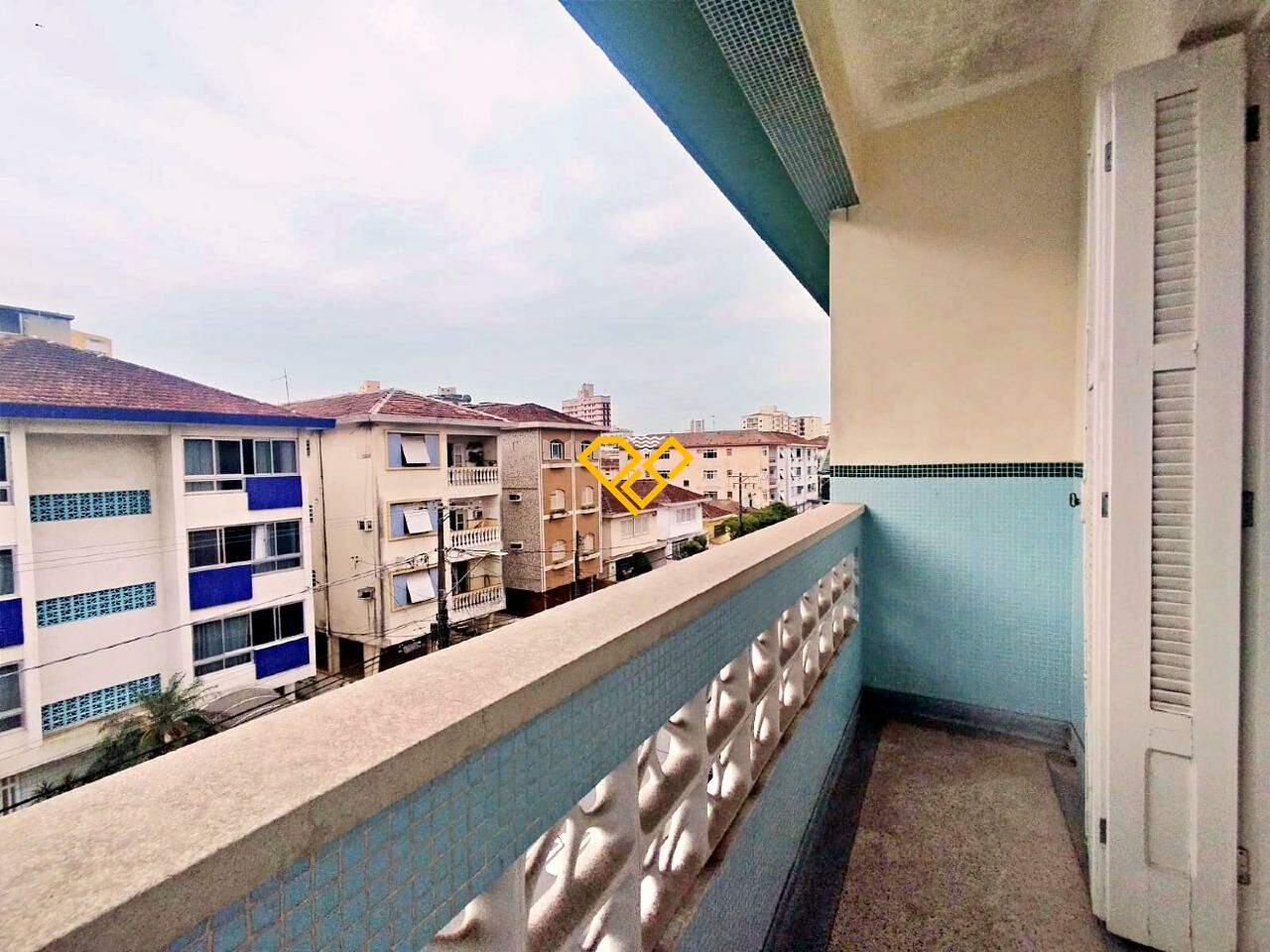 Apartamento à venda no Embaré: Varanda
